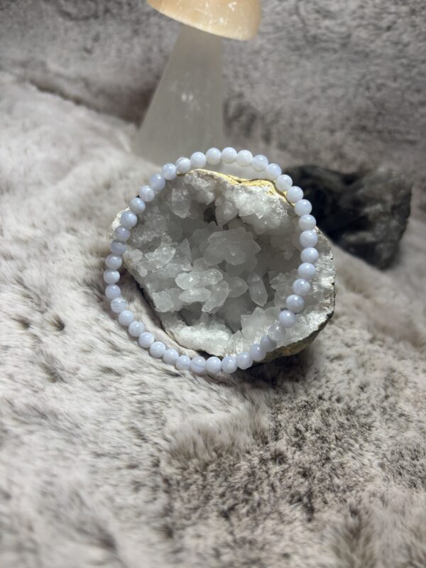 Armband - Chalcedoon kogel 4 mm